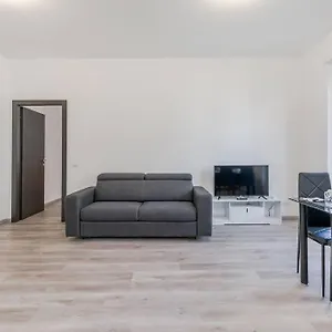 Bicocca Metro House Appartamento